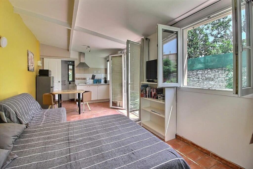 Villa 3 Appartements Entiers Avec Piscine Et Jaccuzi Et Parking Marseille Eksteriør billede