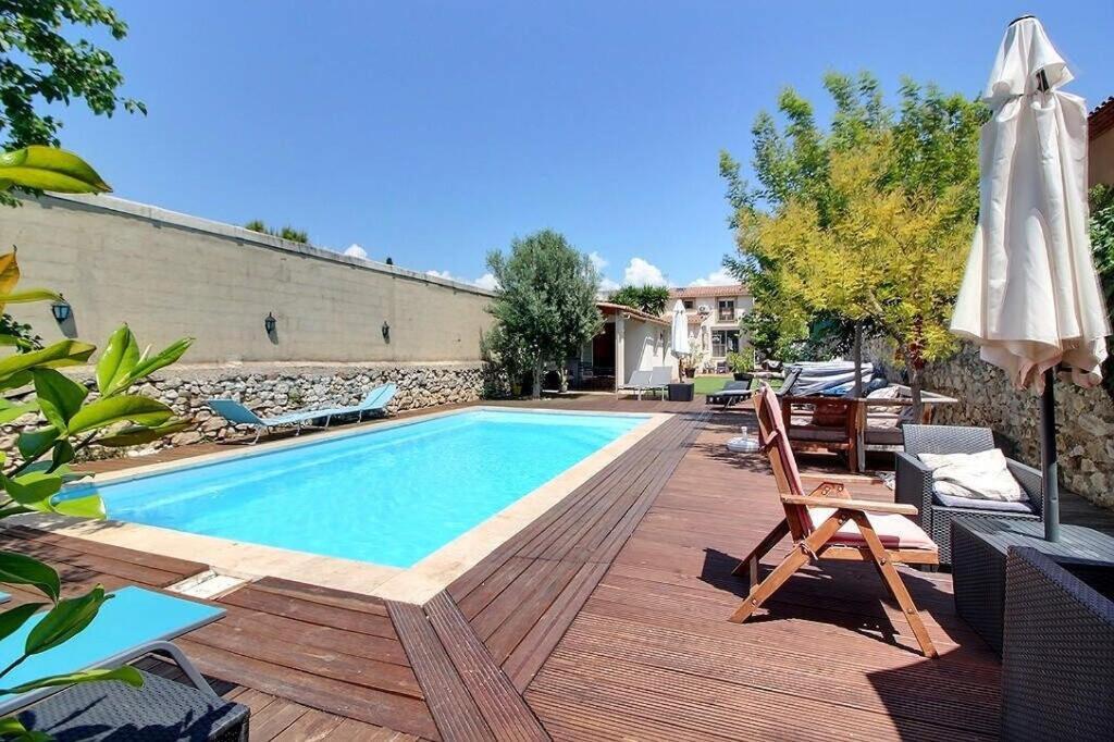 Villa 3 Appartements Entiers Avec Piscine Et Jaccuzi Et Parking Marseille Eksteriør billede